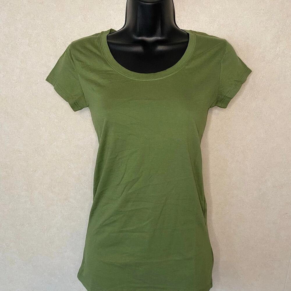 4-pcs ACTIVE BASIC Women's Round Neck Short Sleev… - image 3